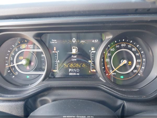 2025 JEEP WRANGLER 4-DOOR SAHARA 4X4 — I7