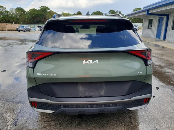 2023 KIA SPORTAGE X-LINE