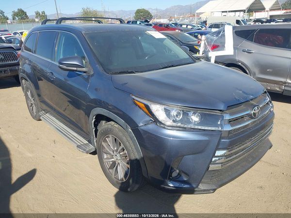2017 TOYOTA HIGHLANDER XLE — I1