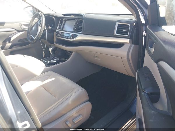 2017 TOYOTA HIGHLANDER XLE — I5