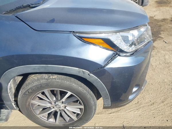 2017 TOYOTA HIGHLANDER XLE — I6