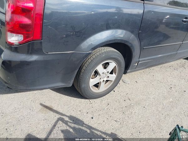2013 DODGE GRAND CARAVAN SXT — I6