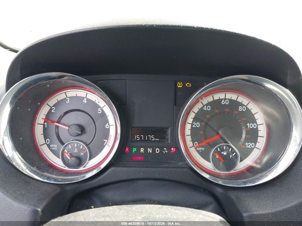 2013 DODGE GRAND CARAVAN SXT — I7