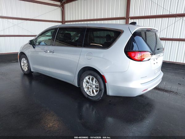 2022 CHRYSLER VOYAGER LX — I3