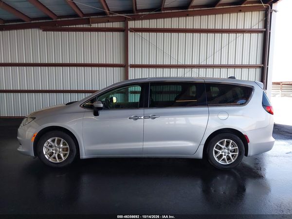 2022 CHRYSLER VOYAGER LX — I117