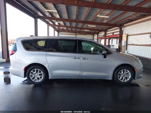 2022 CHRYSLER VOYAGER LX — I116