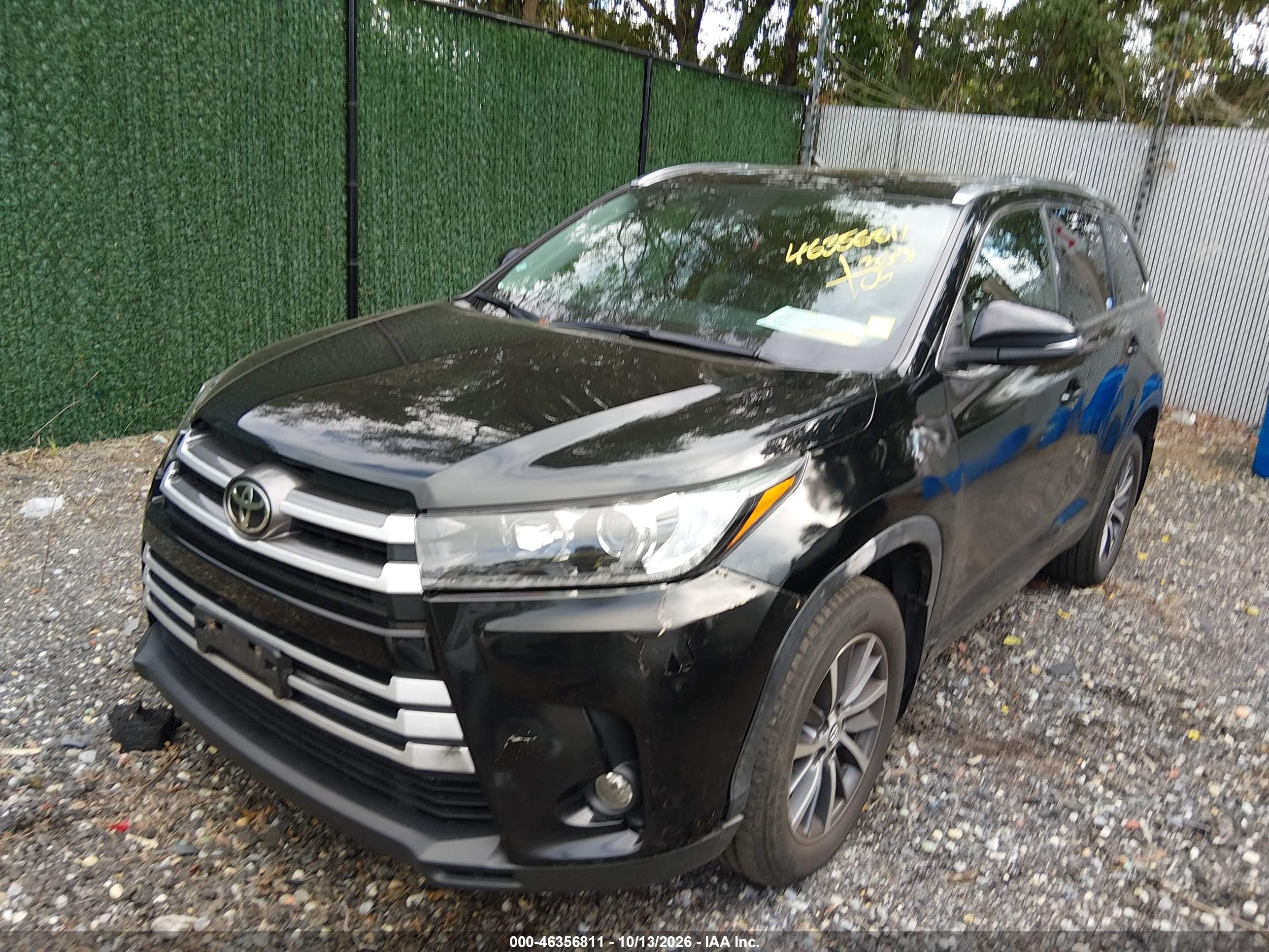 2019 TOYOTA HIGHLANDER XLE — I2