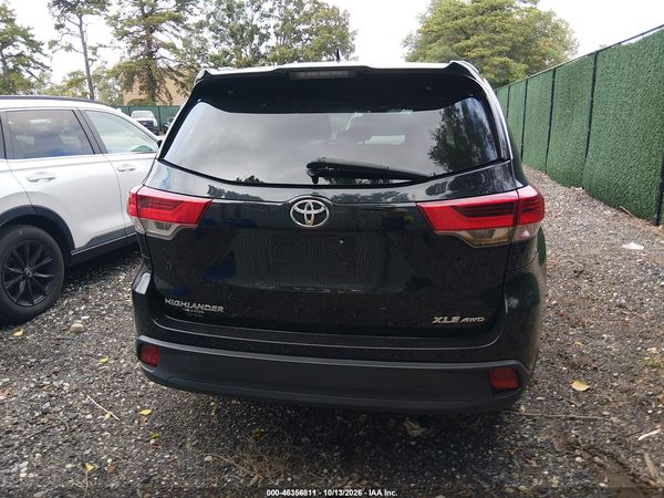 2019 TOYOTA HIGHLANDER XLE — I119