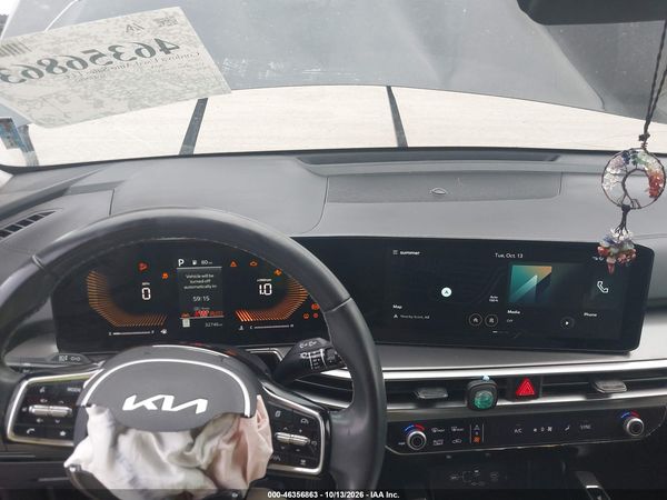 2025 KIA SORENTO S — I7