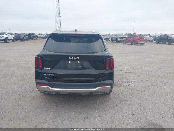 2025 KIA SORENTO S — I119