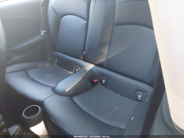 2016 MINI HARDTOP COOPER — I8