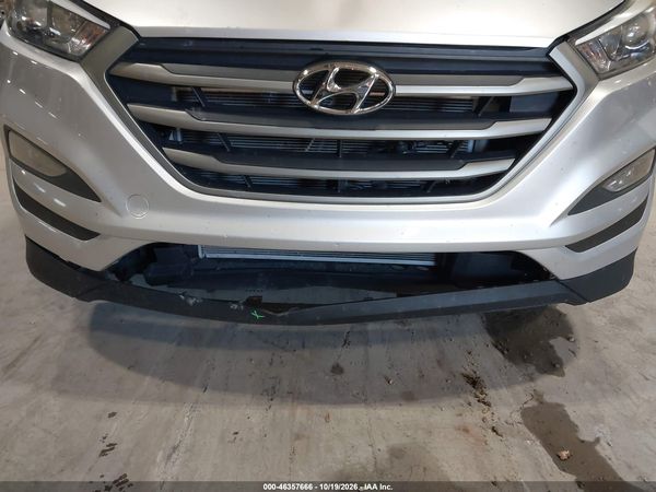2016 HYUNDAI TUCSON SE — I6