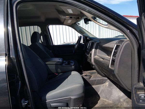 2016 RAM 3500 TRADESMAN — I5