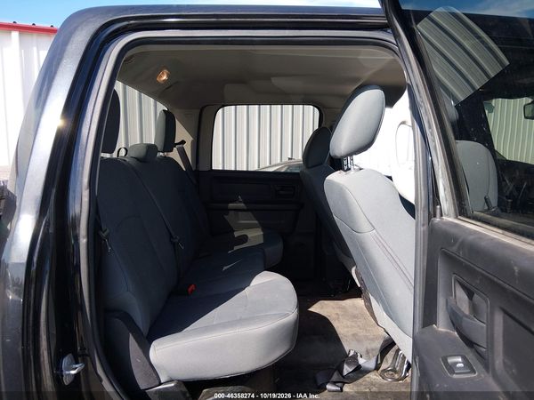 2016 RAM 3500 TRADESMAN — I8