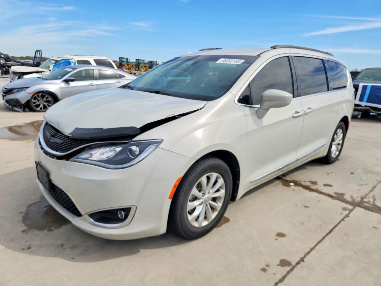 2017 CHRYSLER PACIFICA