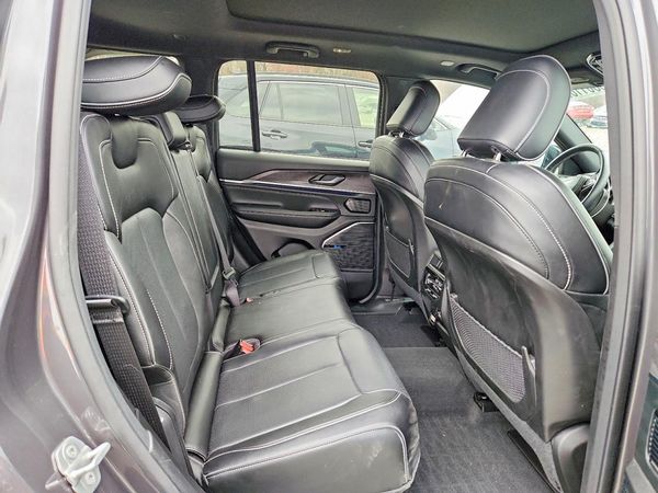 2022 JEEP GRAND CHEROKEE Overland