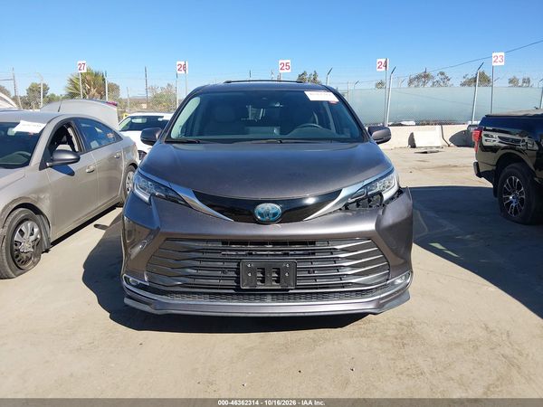2021 TOYOTA SIENNA LIMITED — I115