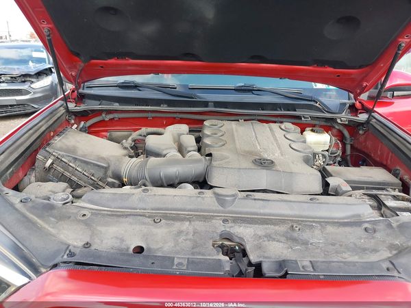 2016 TOYOTA 4RUNNER SR5 — I10