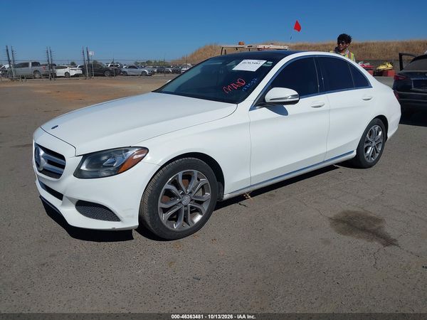 2016 MERCEDES-BENZ C 300 — I2