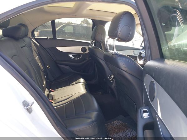 2016 MERCEDES-BENZ C 300 C300 — I8