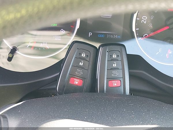 2020 TOYOTA RAV4 XLE — I11