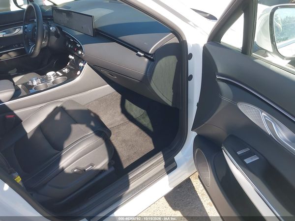 2026 GENESIS GV70 2.5T AWD — I5