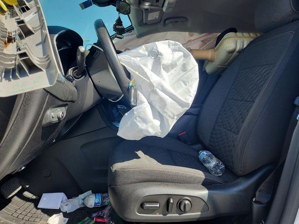2018 CHEVROLET EQUINOX LT (1LT) — DENT