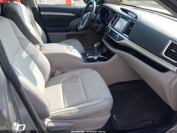 2018 TOYOTA HIGHLANDER LE PLUS — I5