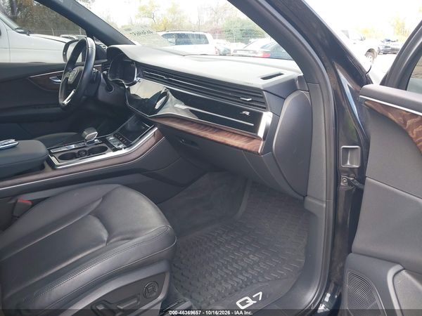 2020 AUDI Q7 — I5
