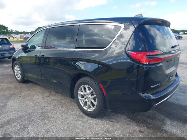 2025 CHRYSLER PACIFICA SELECT — I3