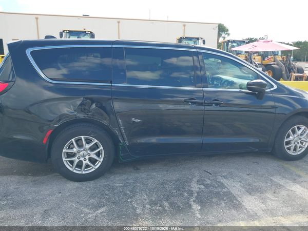 2025 CHRYSLER PACIFICA SELECT — I6