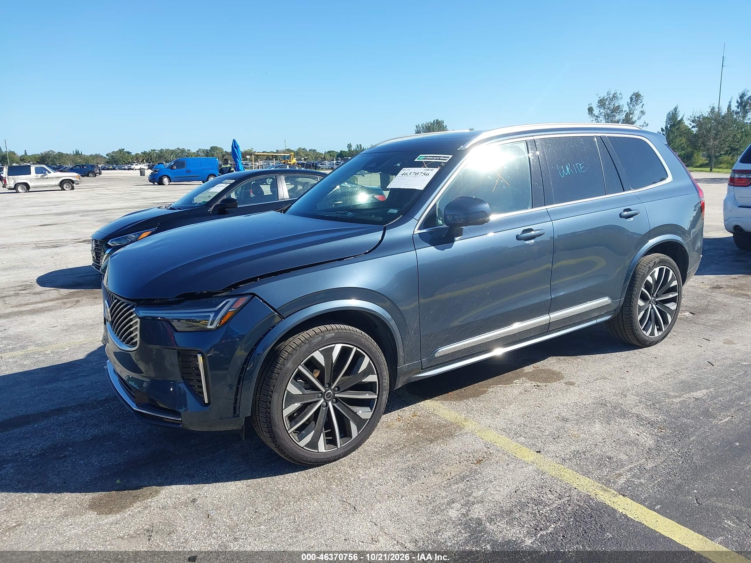 2026 VOLVO XC90 — I2