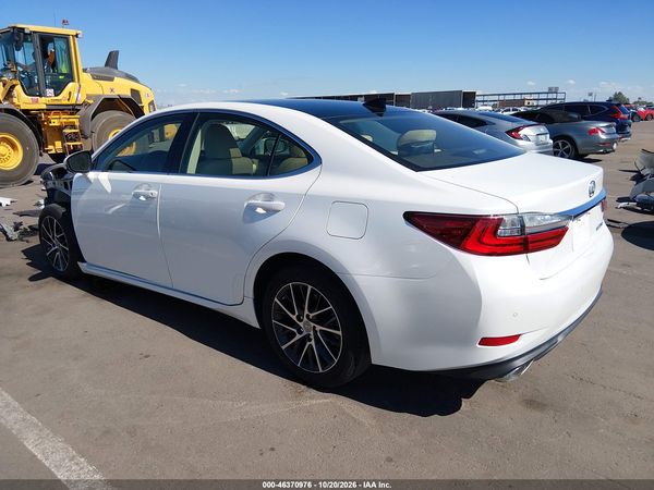 2017 LEXUS ES 350 — I3