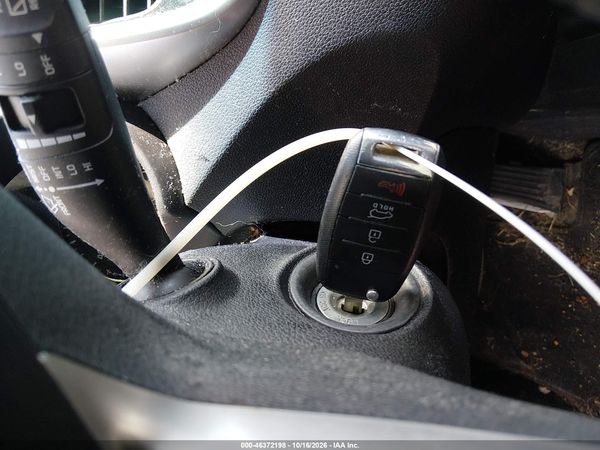 2016 KIA SORENTO 2.4L LX — I11