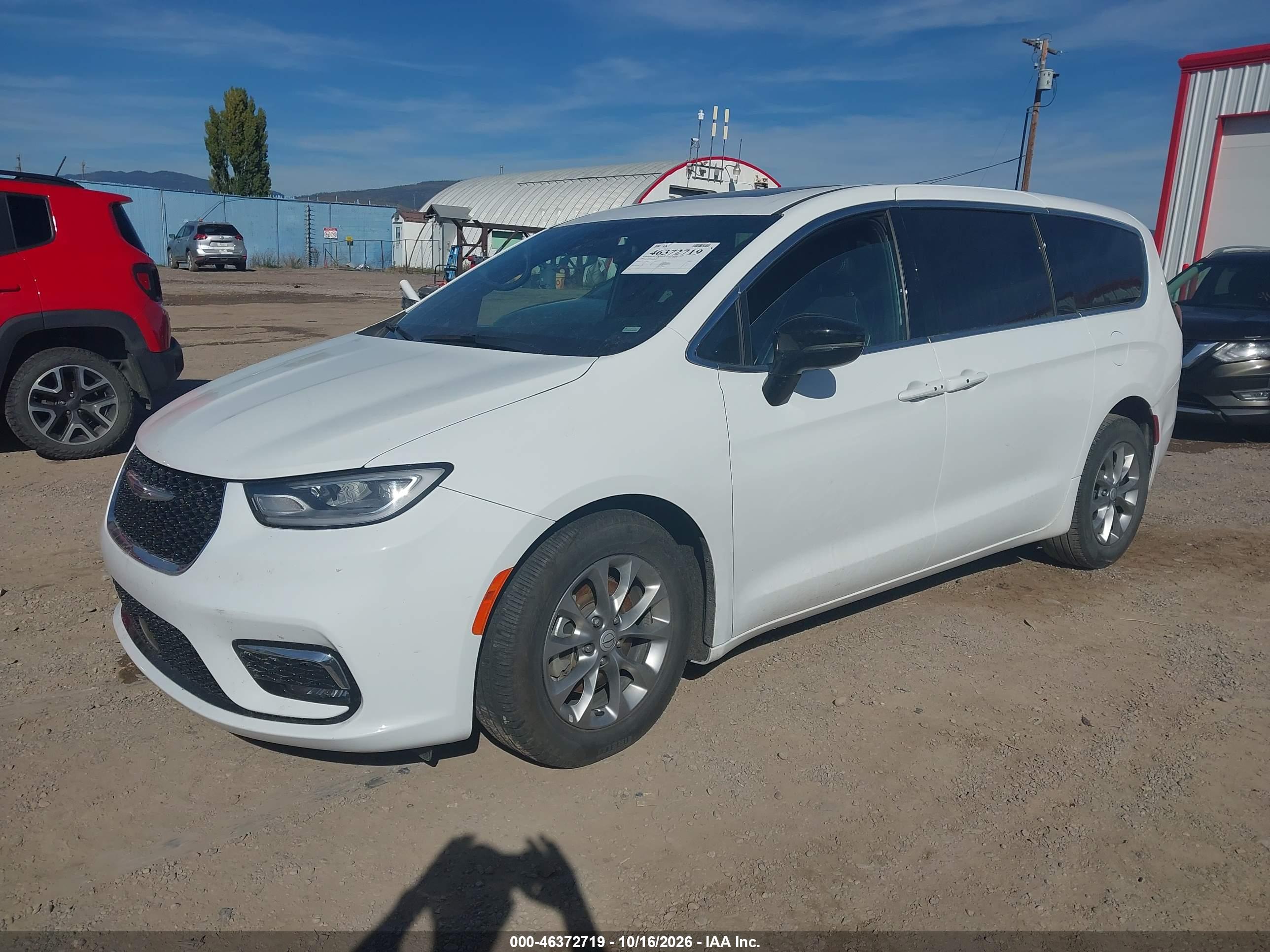 2026 CHRYSLER PACIFICA LIMITED — I2