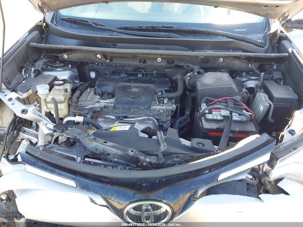 2018 TOYOTA RAV4 XLE — I10