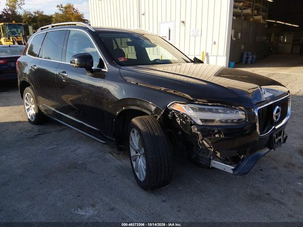 2017 VOLVO XC90 T6 MOMENTUM — I1