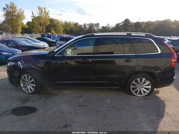 2017 VOLVO XC90 T6 MOMENTUM — I117