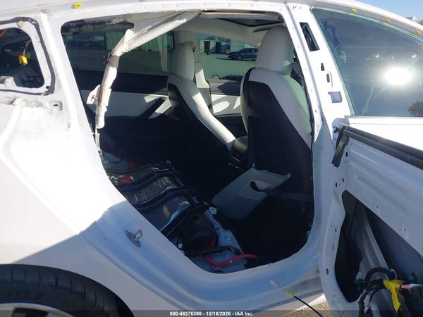 2019 TESLA MODEL 3 LONG RANGE/PERFORMANCE — I8