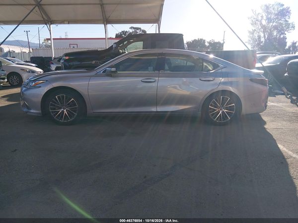 2022 LEXUS ES 300H 300h Premium — I117