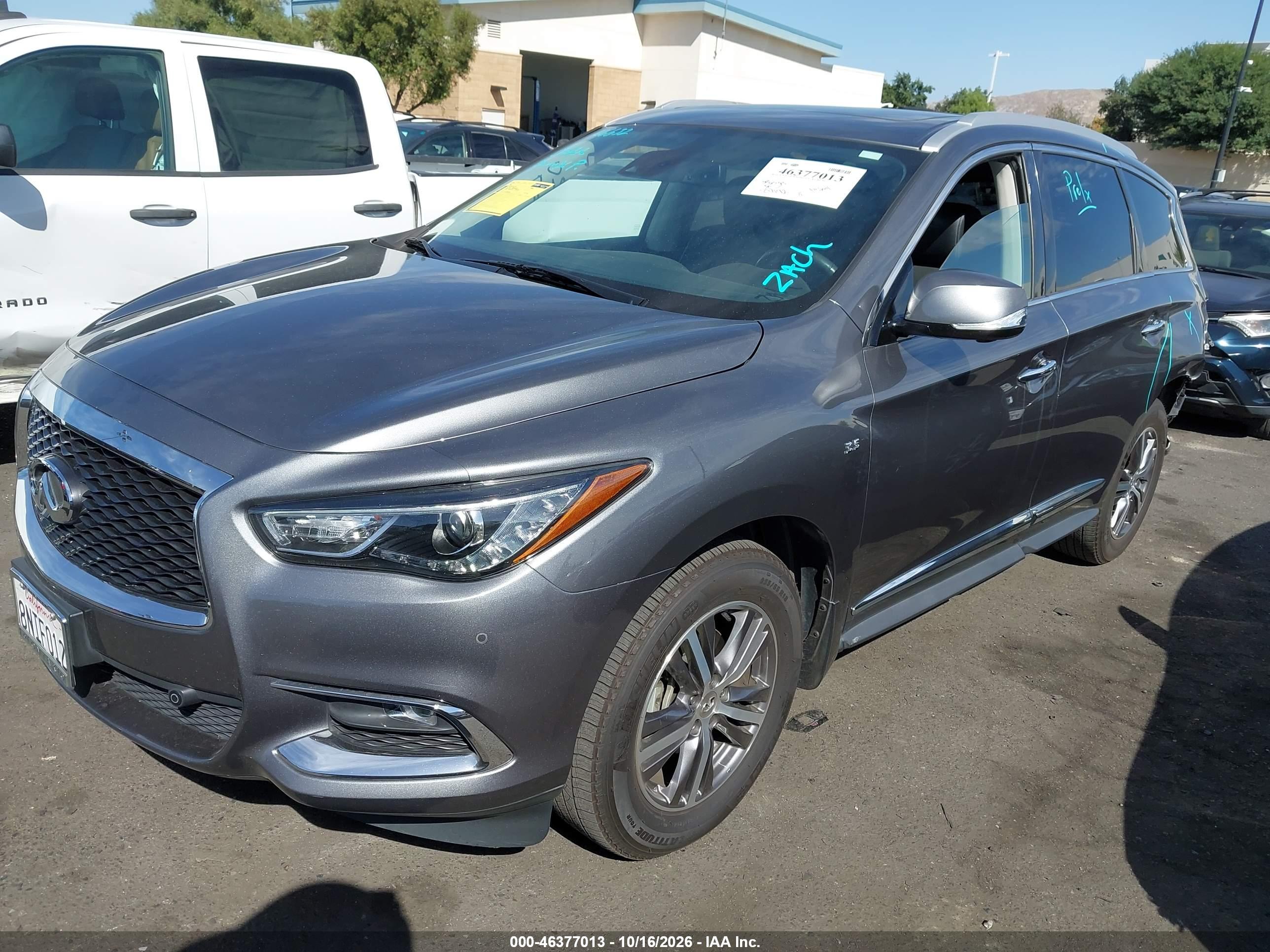 2020 INFINITI QX60 LUXE — I2