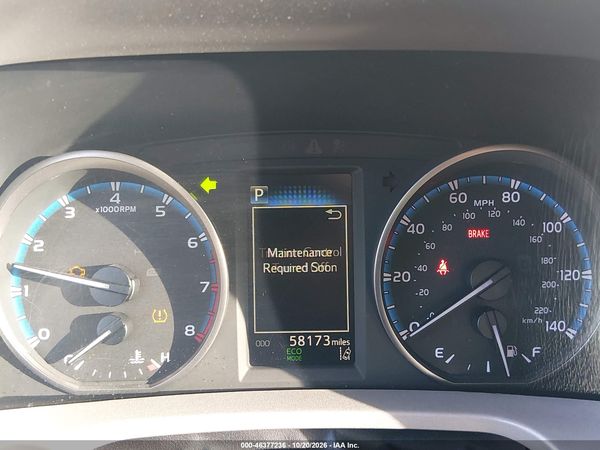 2018 TOYOTA RAV4 LE — I7