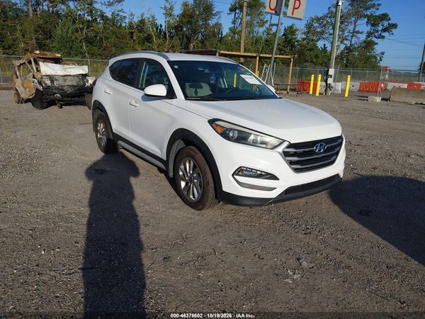 2017 HYUNDAI TUCSON SE — I1