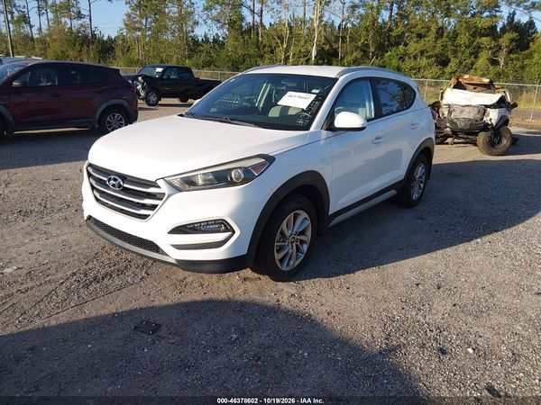 2017 HYUNDAI TUCSON SE — I2