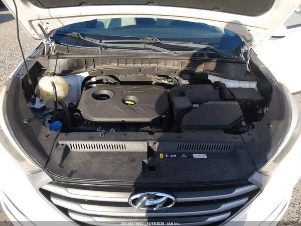 2017 HYUNDAI TUCSON SE — I10