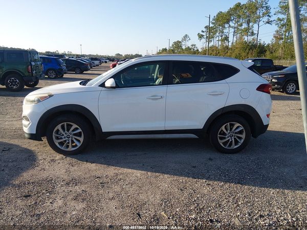2017 HYUNDAI TUCSON SE — I117