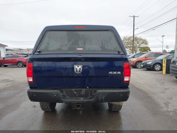 2017 RAM 2500 TRADESMAN  4X4 8' BOX — I119