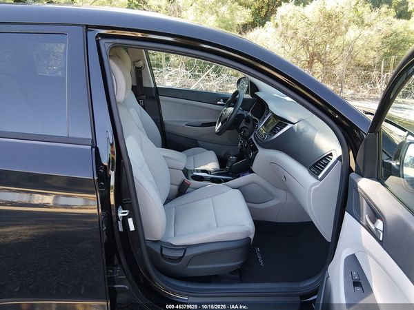 2018 HYUNDAI TUCSON SE — I5