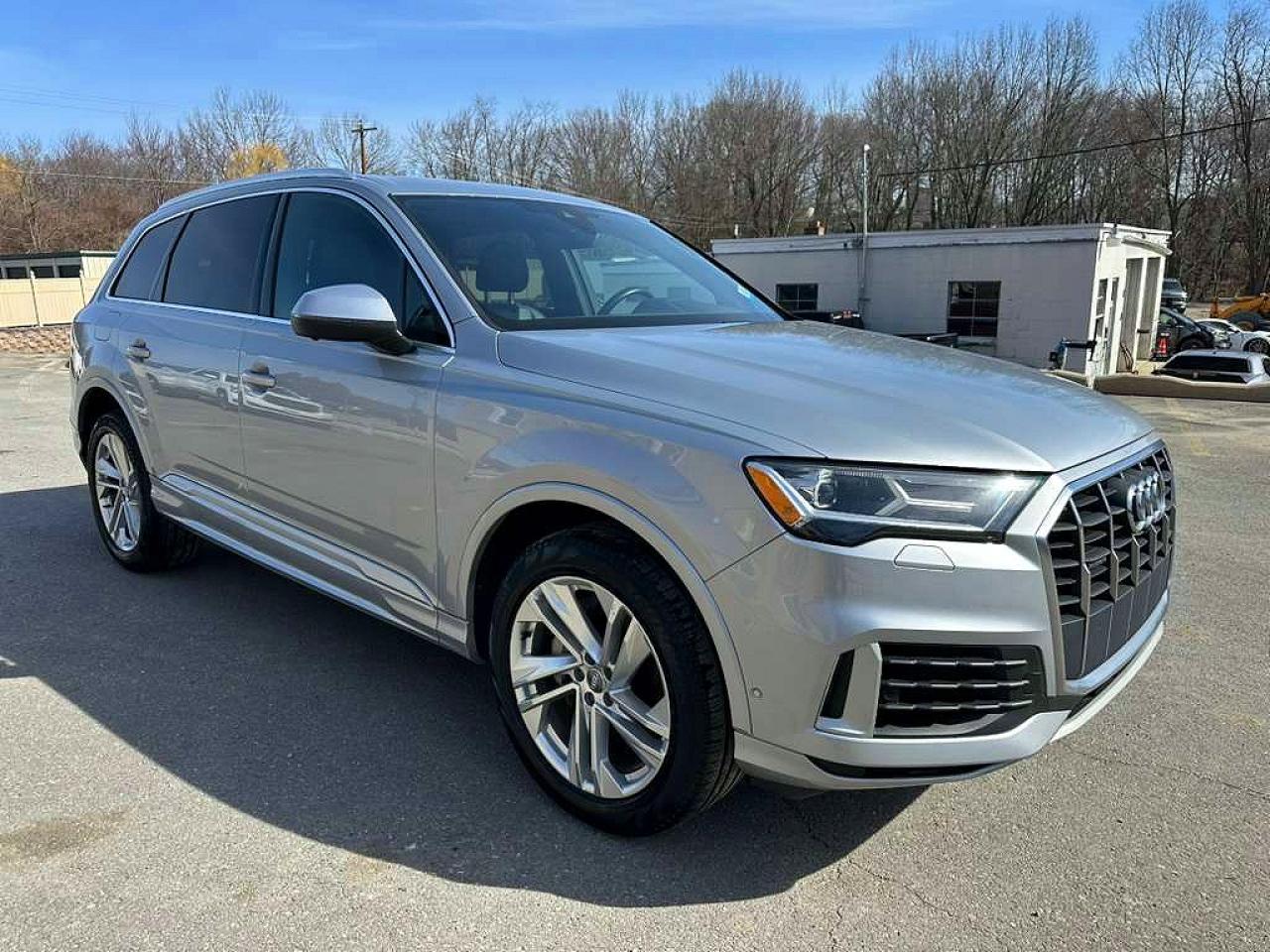 2021 AUDI Q7 quattro Premium Plus