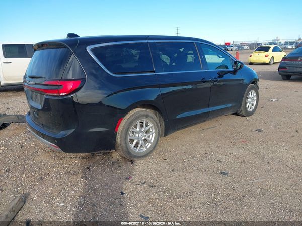 2025 CHRYSLER PACIFICA SELECT — I4